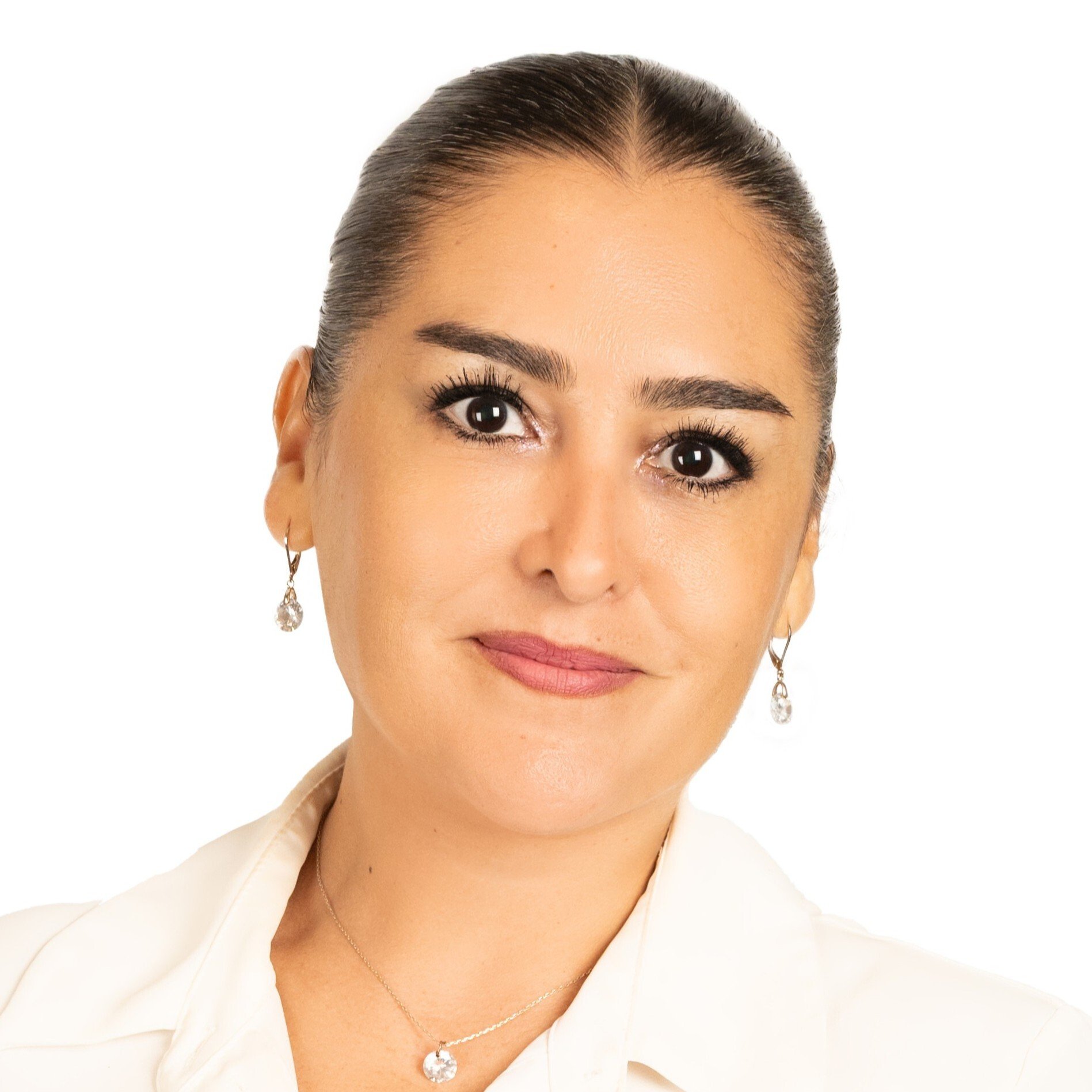 ASY Headshot DiannaTransparent